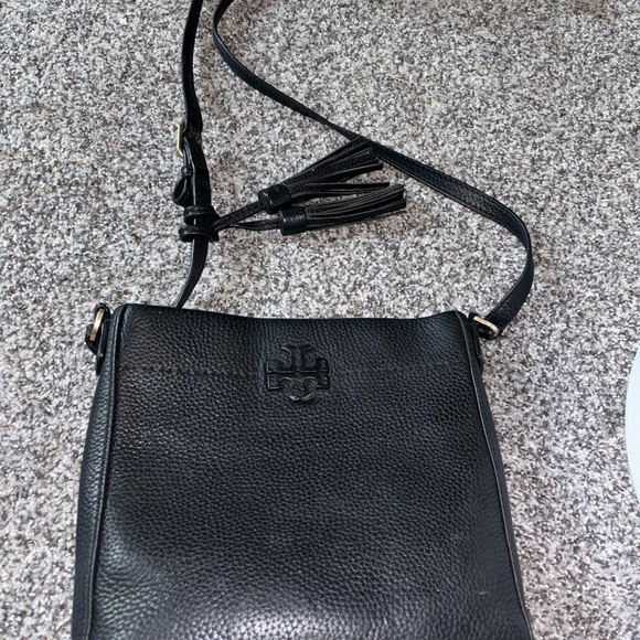 Tory Burch Handbags - Tory Burch Black Pebbled Leather Crossbody Bag